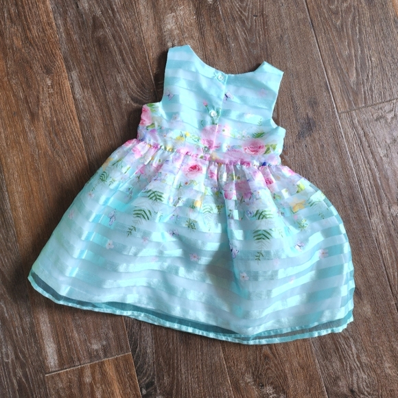 PERFECT FLORAL SPRING DRESS FOR A SWEET LITTLE GIRL. - Picture 2 of 3